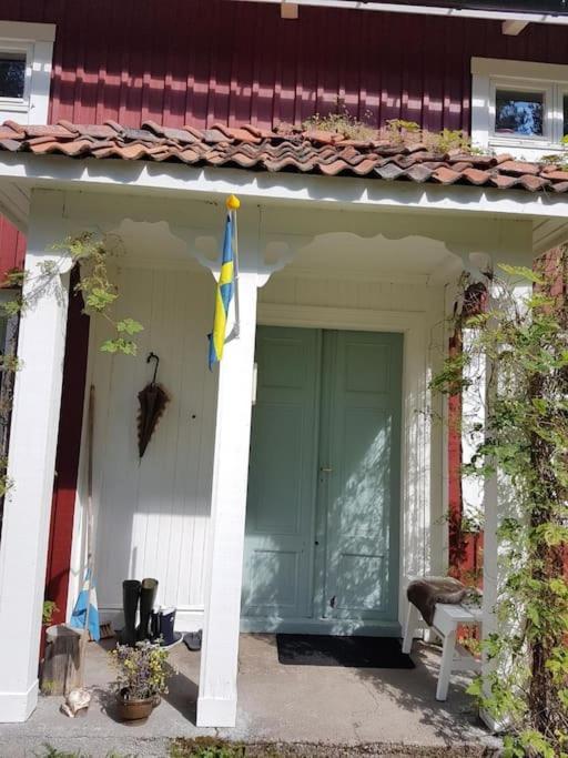 Charmig Gard Med Bastu, Strandtomt Och Utedusch I Naturskoent Omrade Sveg Exterior photo