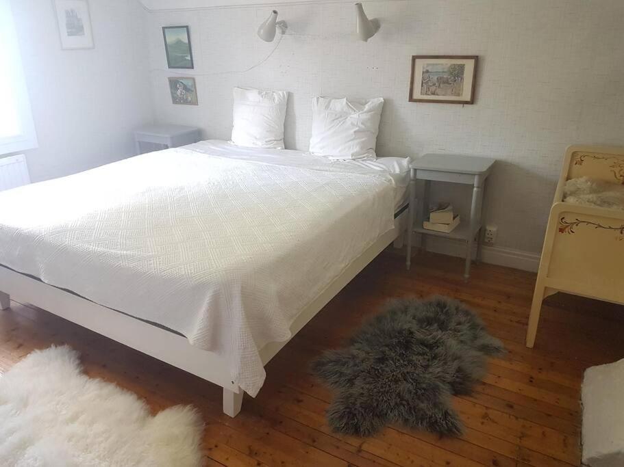 Charmig Gard Med Bastu, Strandtomt Och Utedusch I Naturskoent Omrade Sveg Exterior photo